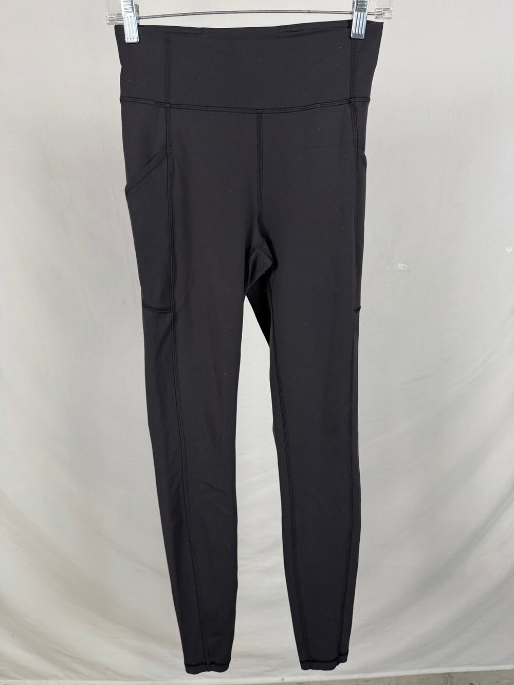 Lululemon Black Fast and Free High-Rise Tight 25" Side Pockets Leggings Size 6